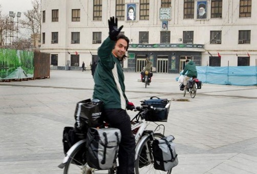 396374_266602816733613_162611250_n