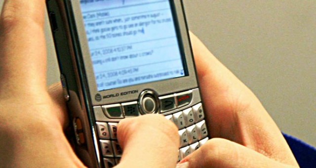 FILES-US-CANADA-UAE-IT-INTERNET-SPY-TELECOM-BLACKBERRY